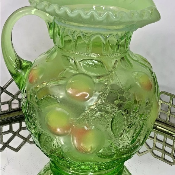 Fenton Apple Tree Pitcher 4 Tumblers Signed Green Stunning Set #N101 - Picture 6 of 10